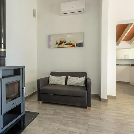 Villa In Central Location Pollenca