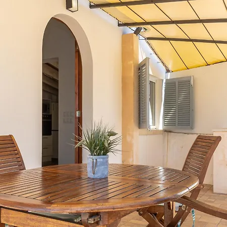 Les Oliveres Petites De Un Villa